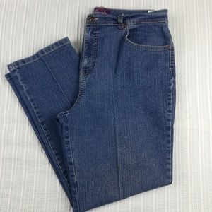 Gloria Vanderbilt Petite Straight Leg Jeans